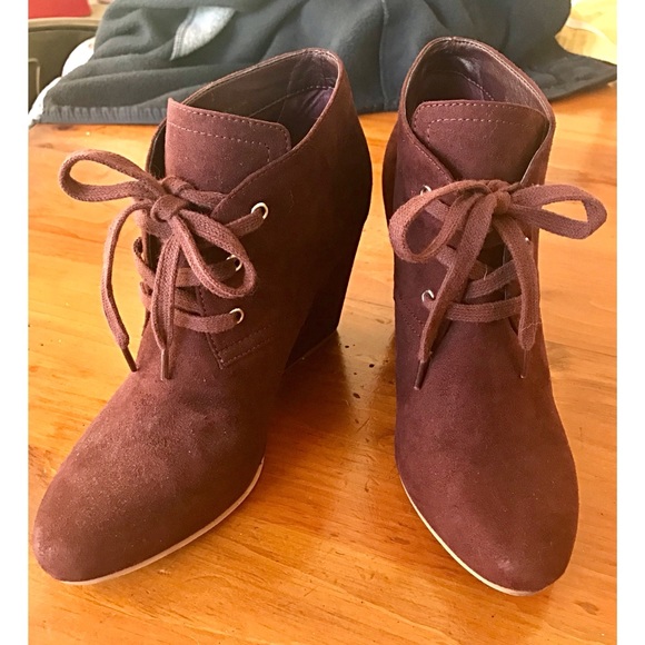 Dolce Vita Booties - Picture 3 of 5